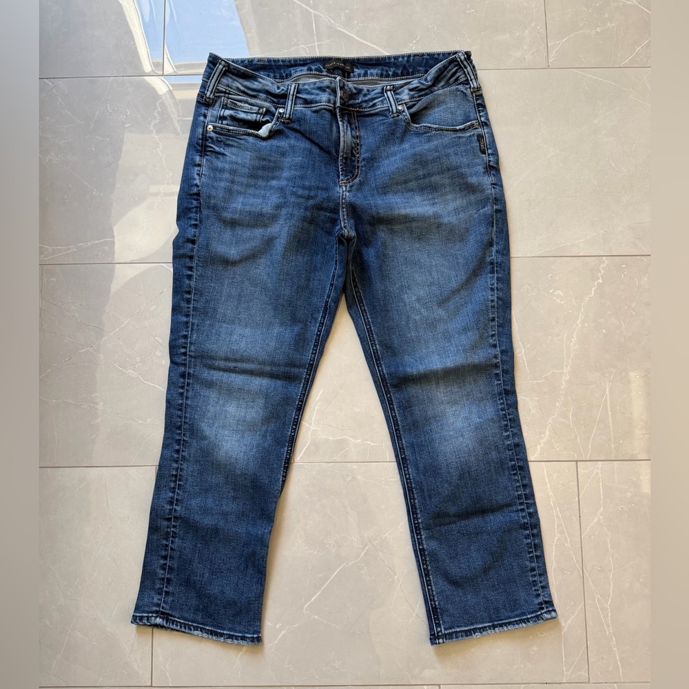 Silver Elyse Capri Size 32